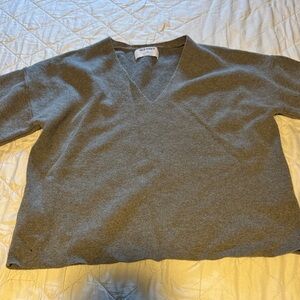 Old Navy Heather Gray V-Neck Sweater